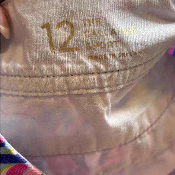 FOR DKKAPTON
Lilly Pulitzer Vibrant Floral High Waist Shorts - Picture 6 of 6